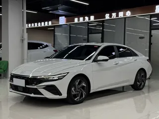 Hyundai Elantra 2025