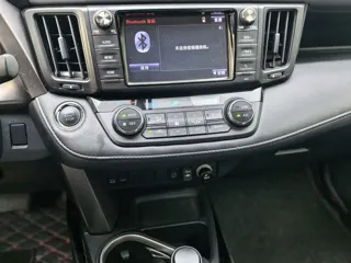 Toyota RAV4 2019 купить из Китая, цена 2 154 000 ₽ — Suifenhe Auto