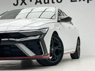 Hyundai Elantra 2023 купить из Китая, цена 1 817 000 ₽ — Suifenhe Auto
