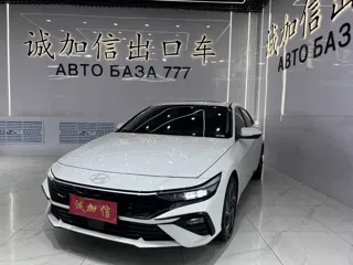 Hyundai Elantra 2023