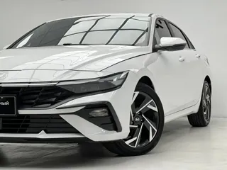 Hyundai Elantra 2023 купить из Китая, цена 1 644 000 ₽ — Suifenhe Auto