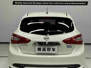 Nissan Tiida 2020 купить из Китая, цена 1 564 000 ₽ — Suifenhe Auto