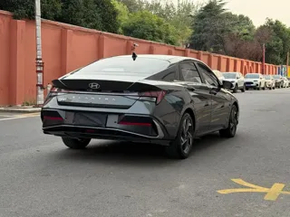 Hyundai Elantra 2023 купить из Китая, цена 1 880 000 ₽ — Suifenhe Auto