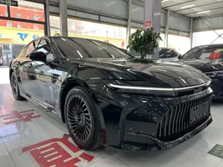 Toyota Crown 2025 купить из Китая, цена 8 863 000 ₽ — Suifenhe Auto