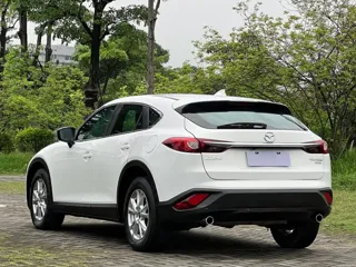 Mazda CX-4 2018 купить из Китая, цена 1 858 000 ₽ — Suifenhe Auto
