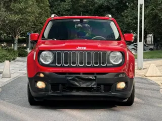 Jeep Renegade 2018 купить из Китая, цена 1 053 000 ₽ — Suifenhe Auto