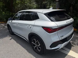 BYD Yuan 2023 купить из Китая, цена 3 203 000 ₽ — Suifenhe Auto