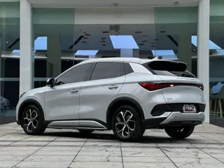 BYD Yuan 2023 купить из Китая, цена 3 364 000 ₽ — Suifenhe Auto