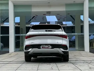 BYD Yuan 2023 купить из Китая, цена 3 364 000 ₽ — Suifenhe Auto