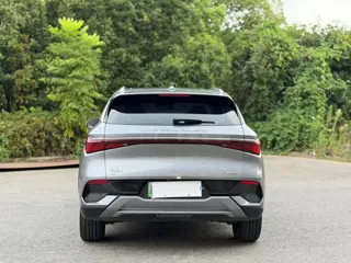 BYD Yuan 2023 купить из Китая, цена 3 629 000 ₽ — Suifenhe Auto