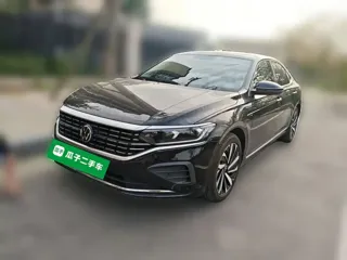 Volkswagen Passat 2024 купить из Китая, цена 3 822 000 ₽ — Suifenhe Auto