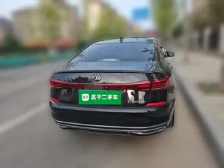Volkswagen Passat 2024 купить из Китая, цена 3 822 000 ₽ — Suifenhe Auto