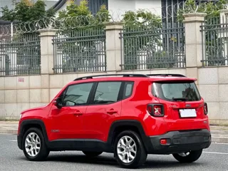 Jeep Renegade 2018 купить из Китая, цена 1 069 000 ₽ — Suifenhe Auto
