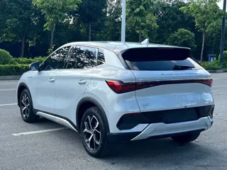 BYD Yuan 2023 купить из Китая, цена 3 419 000 ₽ — Suifenhe Auto