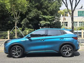 BYD Yuan 2022 купить из Китая, цена 3 309 000 ₽ — Suifenhe Auto