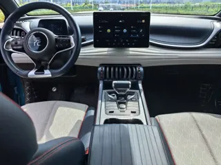 BYD Yuan 2022 купить из Китая, цена 3 311 000 ₽ — Suifenhe Auto