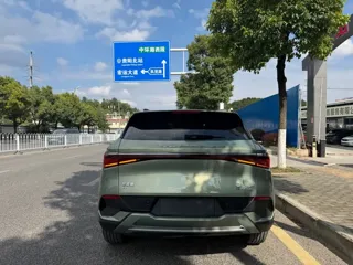 BYD Yuan 2023 купить из Китая, цена 3 382 000 ₽ — Suifenhe Auto