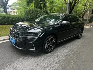 Volkswagen Passat 2024 купить из Китая, цена 3 956 000 ₽ — Suifenhe Auto