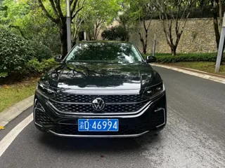 Volkswagen Passat 2024 купить из Китая, цена 3 956 000 ₽ — Suifenhe Auto