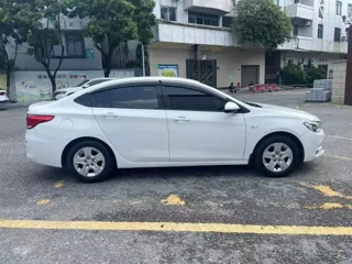 Chevrolet Cavalier 2018 купить из Китая, цена 1 089 000 ₽ — Suifenhe Auto