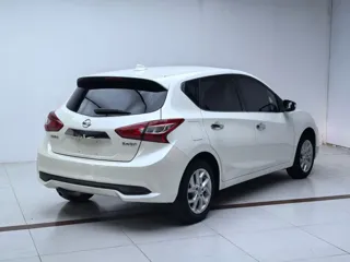 Nissan Tiida 2021 купить из Китая, цена 1 537 000 ₽ — Suifenhe Auto