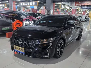 Volkswagen Passat 2024 купить из Китая, цена 3 767 000 ₽ — Suifenhe Auto
