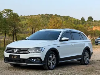 Volkswagen C-TREK 2021