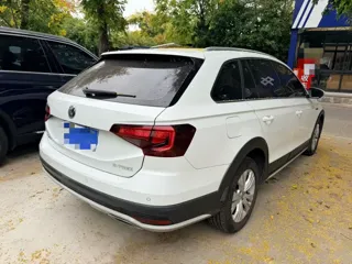 Volkswagen C-TREK 2018 купить из Китая, цена 1 349 000 ₽ — Suifenhe Auto