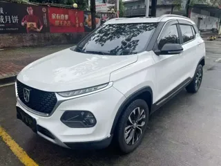Baojun 510 2019 купить из Китая, цена 1 116 000 ₽ — Suifenhe Auto
