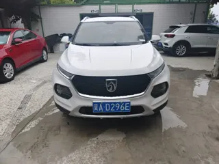 Baojun 510 2020 купить из Китая, цена 1 129 000 ₽ — Suifenhe Auto