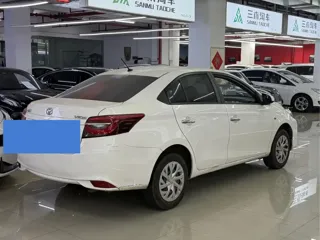 Toyota Vios 2022 купить из Китая, цена 1 112 000 ₽ — Suifenhe Auto
