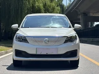Dongfeng Aeolus E70 2022 купить из Китая, цена 1 005 000 ₽ — Suifenhe Auto
