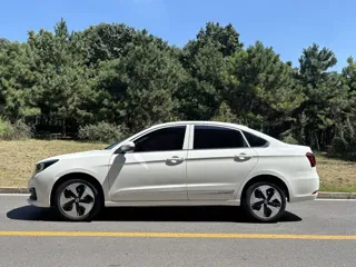Dongfeng Aeolus E70 2022 купить из Китая, цена 1 005 000 ₽ — Suifenhe Auto