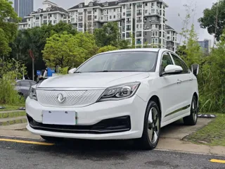 Dongfeng Aeolus E70 2021 купить из Китая, цена 985 000 ₽ — Suifenhe Auto