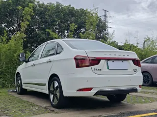 Dongfeng Aeolus E70 2021 купить из Китая, цена 985 000 ₽ — Suifenhe Auto