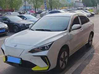 Dongfeng Aeolus E70 2022