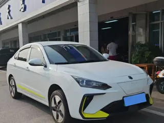 Dongfeng Aeolus E70 2022 купить из Китая, цена 985 000 ₽ — Suifenhe Auto