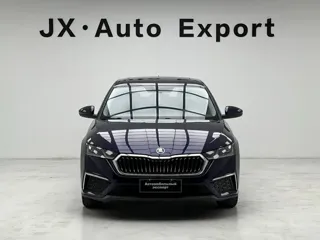 Skoda Octavia 2022 купить из Китая, цена 2 165 000 ₽ — Suifenhe Auto