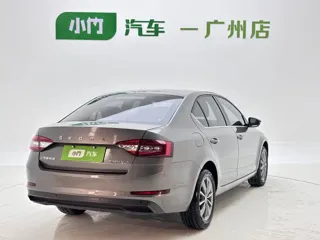 Skoda Octavia 2022 купить из Китая, цена 1 471 000 ₽ — Suifenhe Auto