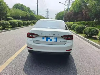 Skoda Octavia 2020 купить из Китая, цена 1 206 000 ₽ — Suifenhe Auto