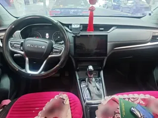 Roewe RX3 2022 купить из Китая, цена 1 160 000 ₽ — Suifenhe Auto
