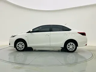 Toyota Vios 2021 купить из Китая, цена 1 355 000 ₽ — Suifenhe Auto