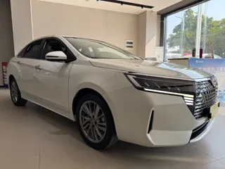 Venucia D60 2023 купить из Китая, цена 1 298 000 ₽ — Suifenhe Auto