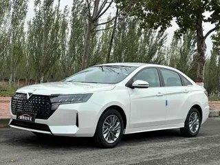 Venucia D60 2025 купить из Китая, цена 1 544 000 ₽ — Suifenhe Auto