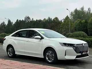 Venucia D60 2025 купить из Китая, цена 1 544 000 ₽ — Suifenhe Auto