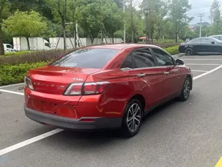 Venucia D60 2018 купить из Китая, цена 1 059 000 ₽ — Suifenhe Auto