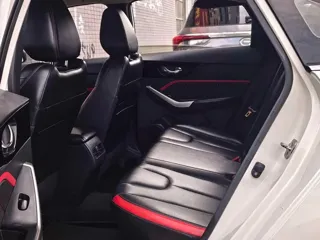 Venucia D60 2018 купить из Китая, цена 1 156 000 ₽ — Suifenhe Auto