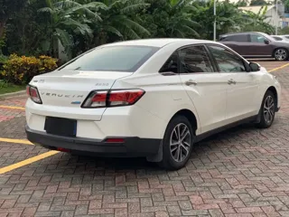 Venucia D60 2020 купить из Китая, цена 1 296 000 ₽ — Suifenhe Auto