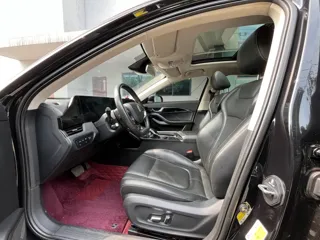Bestune B70 2024 купить из Китая, цена 2 476 000 ₽ — Suifenhe Auto