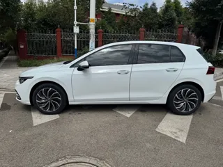 Volkswagen Golf 2022 купить из Китая, цена 1 429 000 ₽ — Suifenhe Auto
